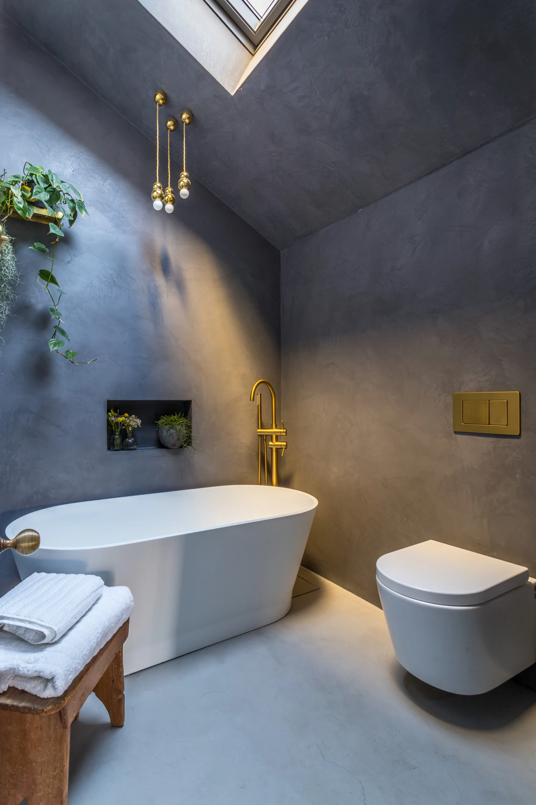 Bathrooms & Showers